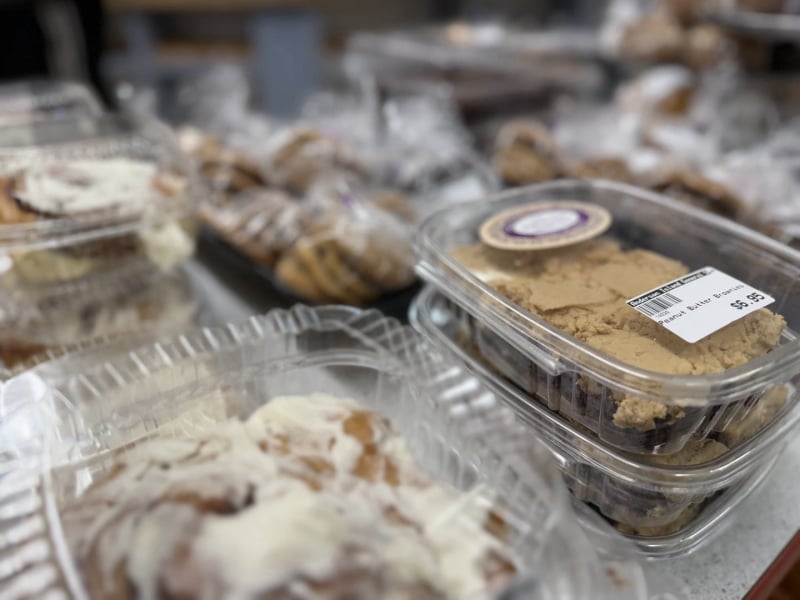 desserts, brownies, chocolate, cinnamon rolls